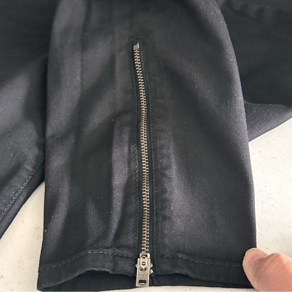 Gap 1969 Black Legging Jeans With Inseam Zip Detail Size 28/6P - Picture 6 of 7